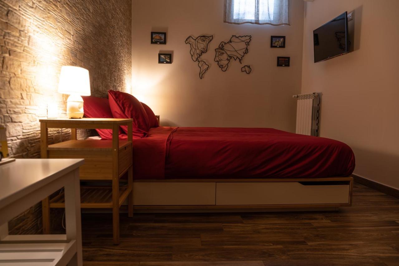 Tizzy Apartment & Rooms Bari Eksteriør bilde