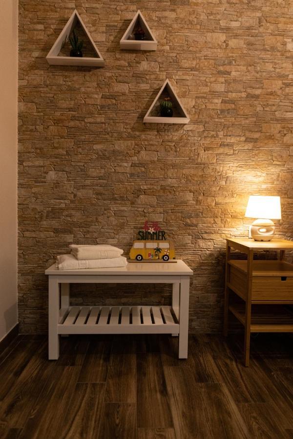 Tizzy Apartment & Rooms Bari Eksteriør bilde