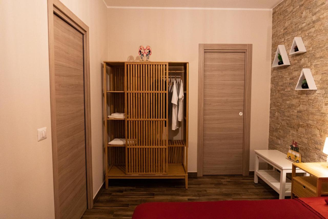 Tizzy Apartment & Rooms Bari Eksteriør bilde